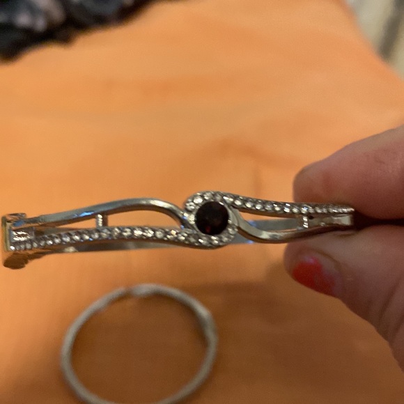 Very beautiful bracelets. - Picture 4 of 4